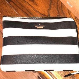 Kate Spade charge it clutch